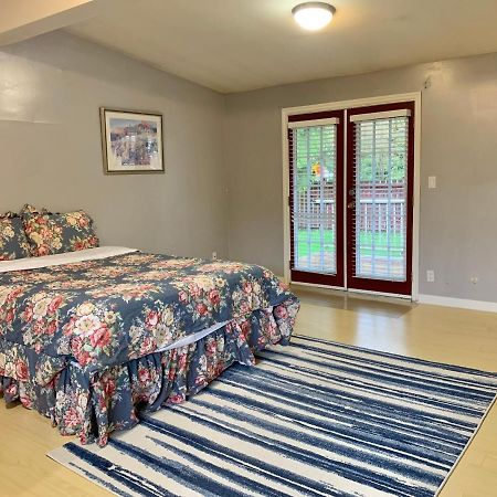 Whole Suite To Yourself At Coquitlam Centre! Port Coquitlam Eksteriør bilde