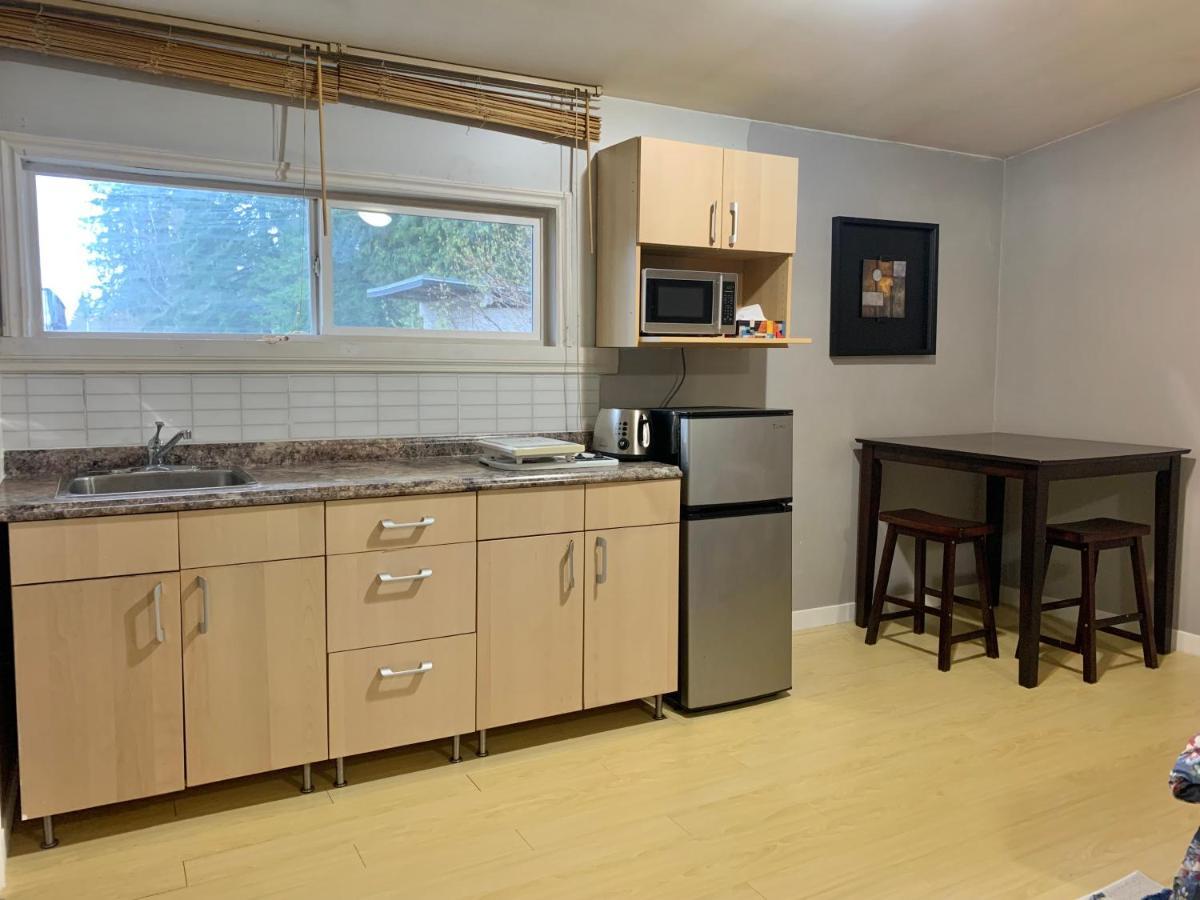 Whole Suite To Yourself At Coquitlam Centre! Port Coquitlam Eksteriør bilde