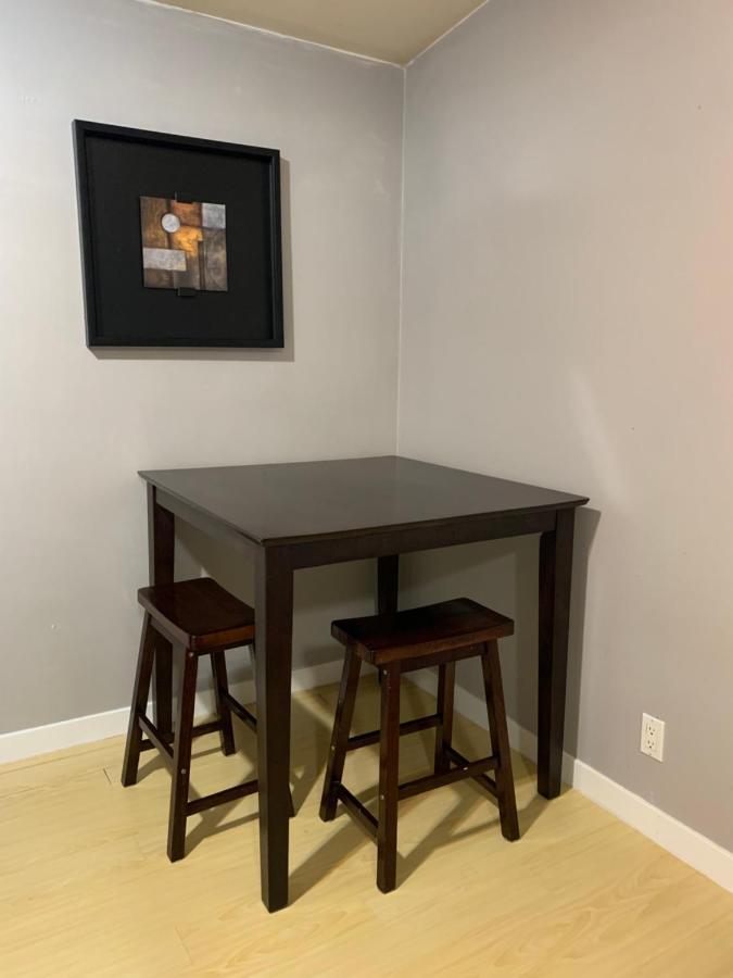 Whole Suite To Yourself At Coquitlam Centre! Port Coquitlam Eksteriør bilde