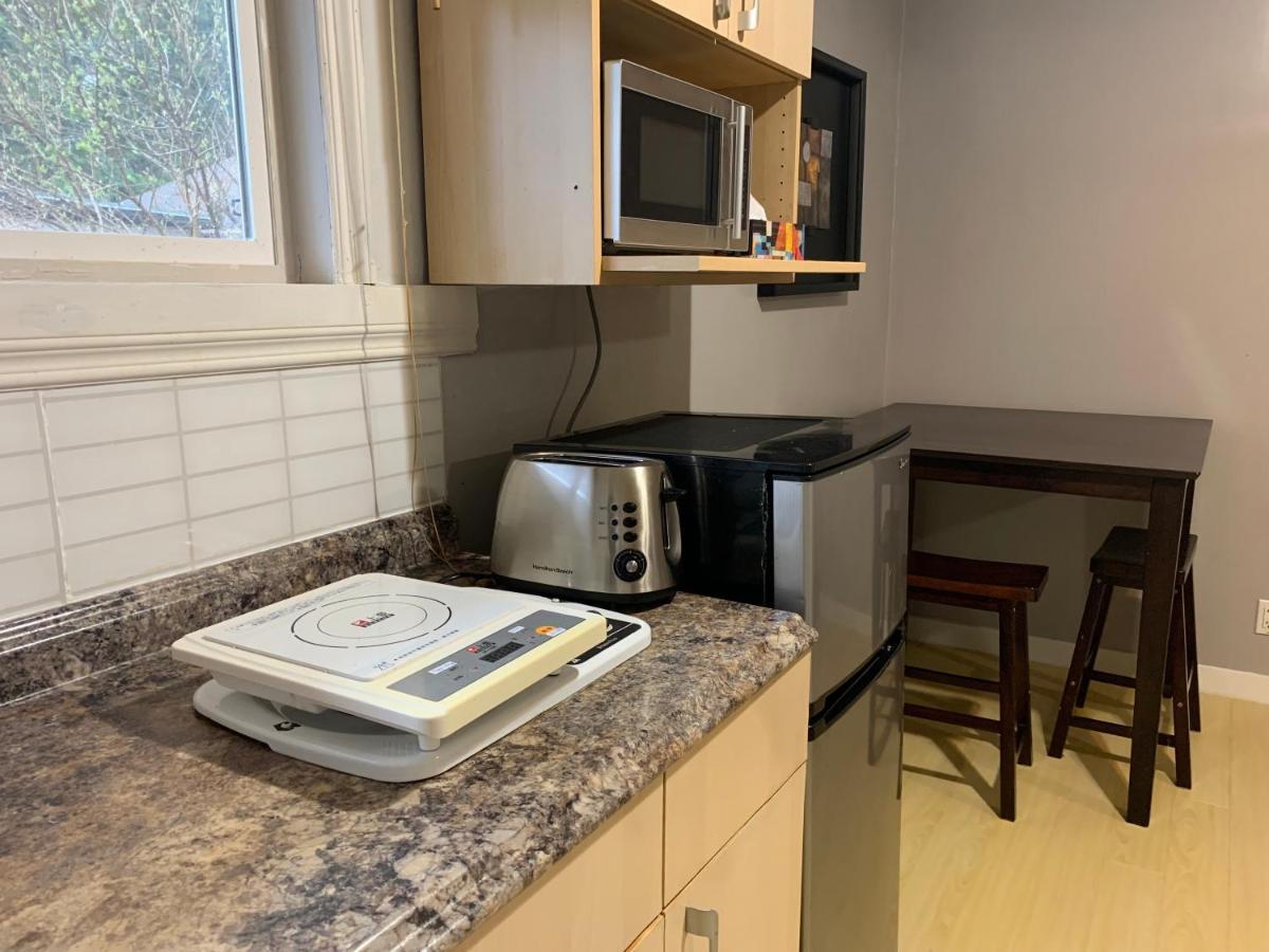 Whole Suite To Yourself At Coquitlam Centre! Port Coquitlam Eksteriør bilde